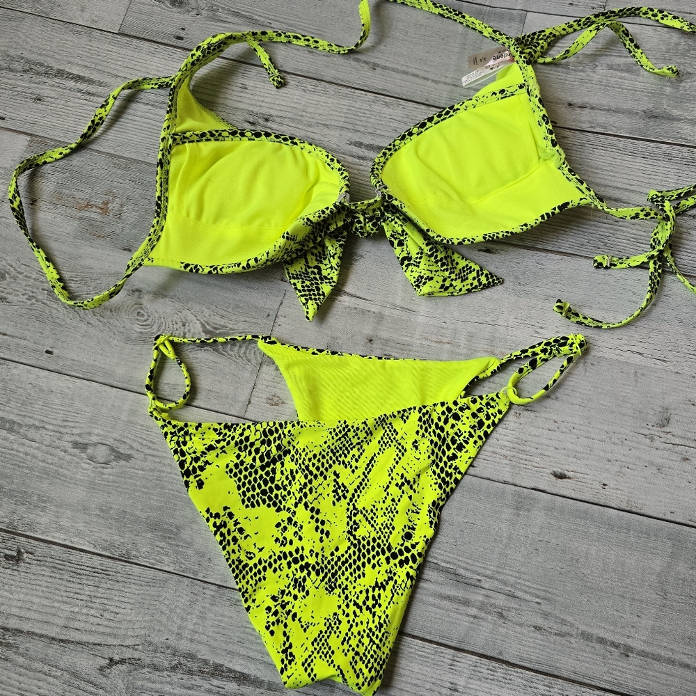 Ardene Fluorescent Neon Green 2 Piece String Bikini Summer Swim Wear Medium - Picture 5 of 9